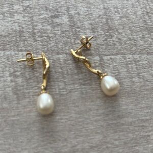 Elegant Pearl Drop Earrings